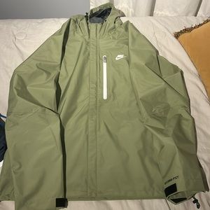 Nike storm fit jacket